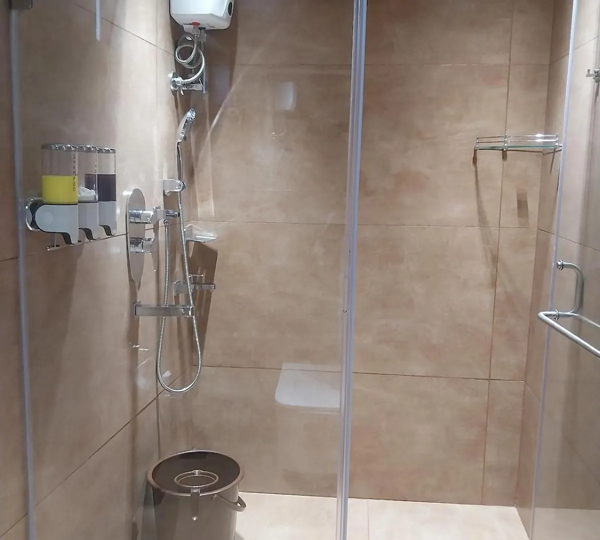 מלון דירות Kochi Urbannest הודו