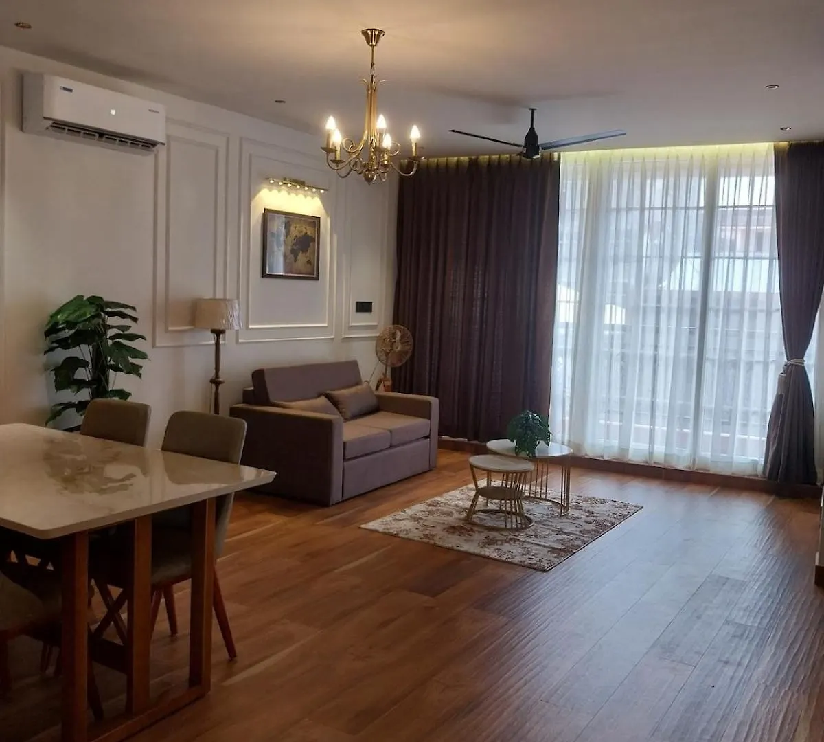 דירות Kochi Urbannest מלון